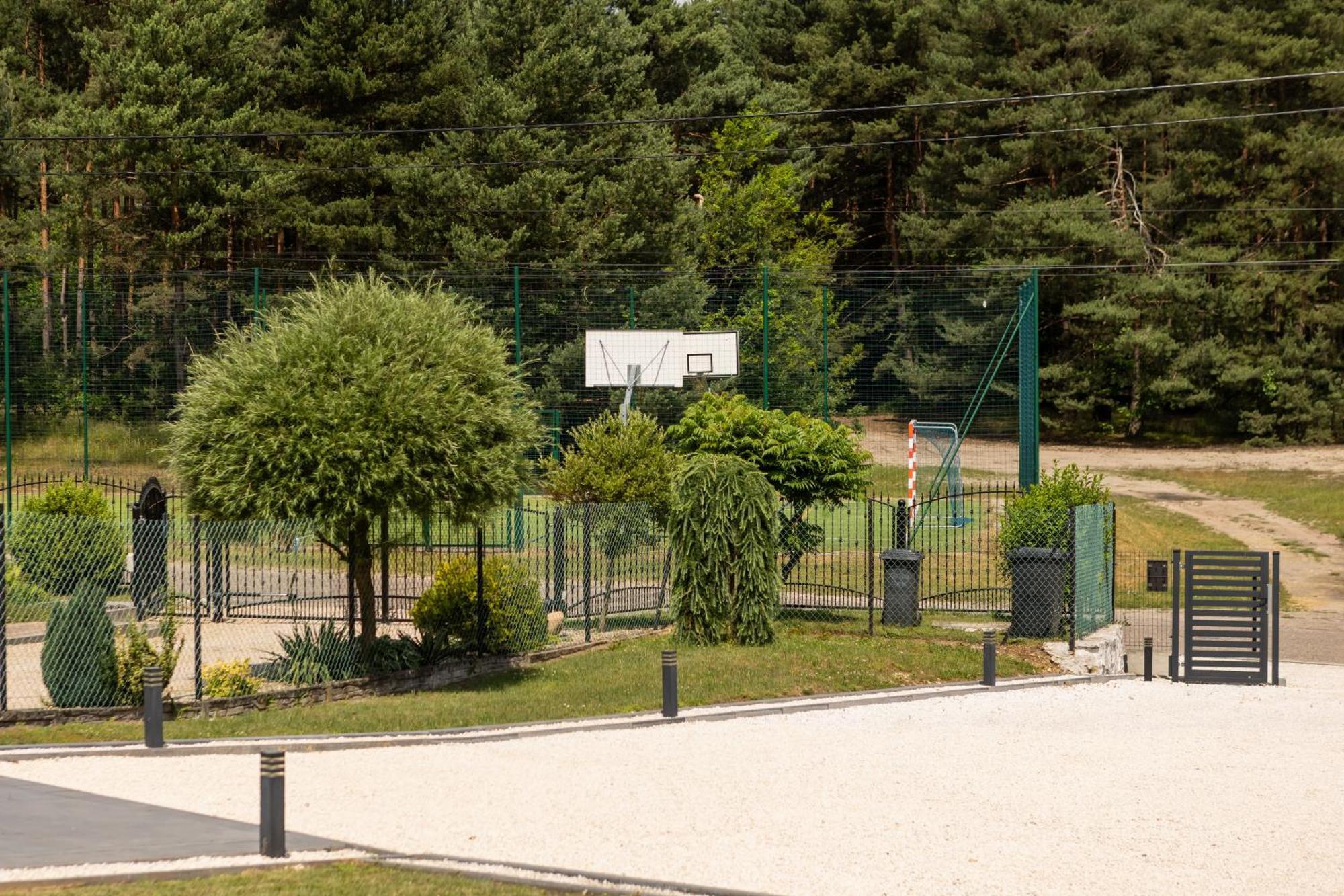Pokoje Jurajski Zakamarek Zarki Exteriör bild